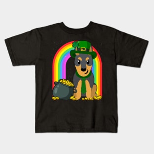 Doberman Rainbow Irish Clover St Patrick Day Dog Gift design Kids T-Shirt
